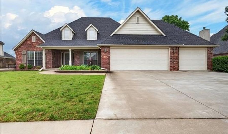 5817 Woodland Rd, Bartlesville, OK 74006 - 4 Beds, 3 Bath