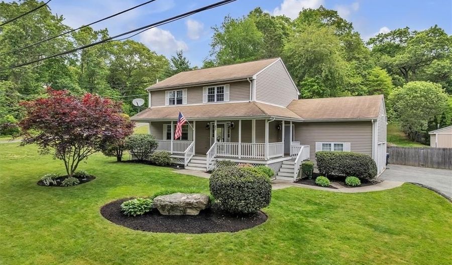 23 Blissdale Ave, Cumberland, RI 02864 - 3 Beds, 3 Bath
