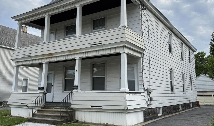 9-11 Teller St 1st Floor, Amsterdam, NY 12010 - 3 Beds, 1 Bath