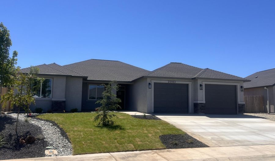 20163 Solomon Peak Dr Lot 18, Anderson, CA 96007 - 4 Beds, 2 Bath