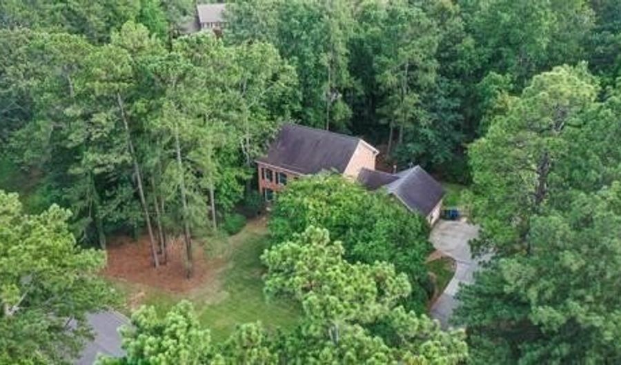 126 Hemlock Dr, Aiken, SC 29803 - 3 Beds, 3 Bath