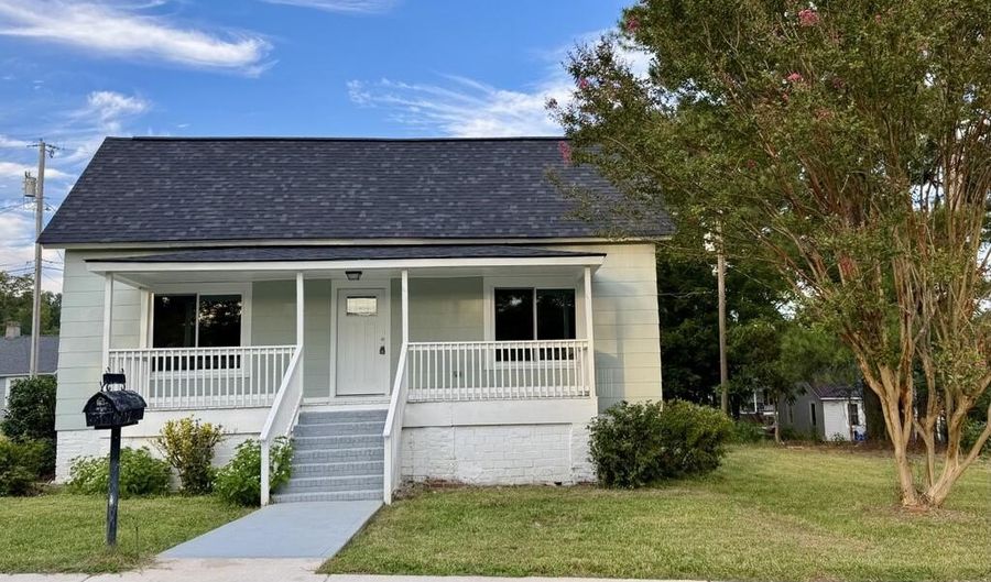 307 Mill St, Abbeville, SC 29620 - 3 Beds, 1 Bath