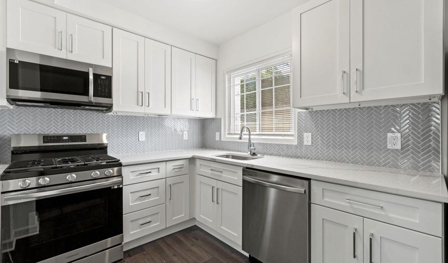 3311 CORYELL Ln, Alexandria, VA 22302 - 2 Beds, 1 Bath