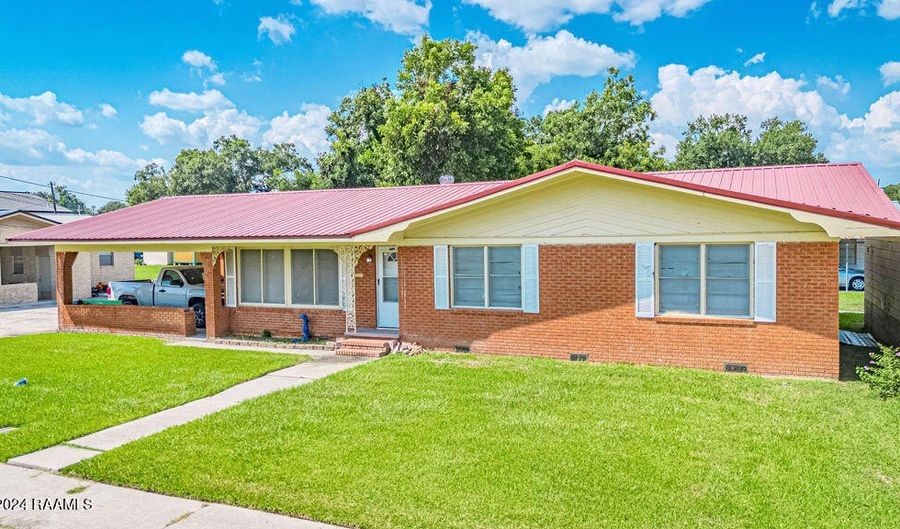 1605 Charity St, Abbeville, LA 70510 - 3 Beds, 2 Bath