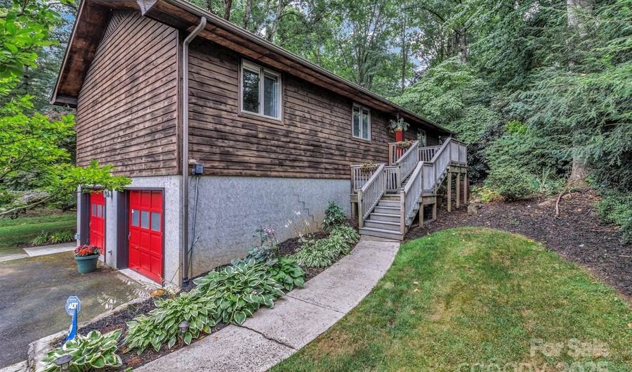 603 Rose Hill Rd, Asheville, NC 28803 - 3 Beds, 2 Bath