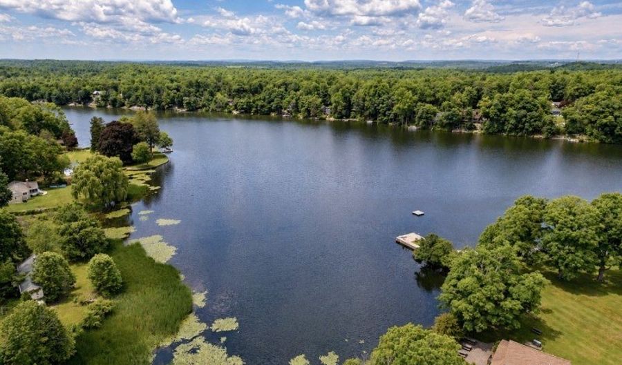102 Andover Sparta Rd, Andover, NJ 07860 - 4 Beds, 3 Bath