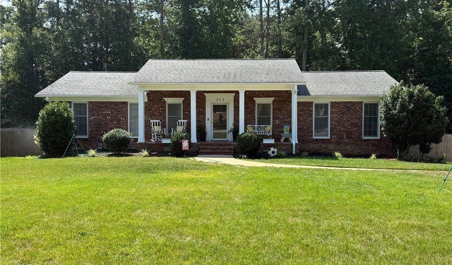 213 Briarwood Dr, Belton, SC 29627 - 4 Beds, 2 Bath