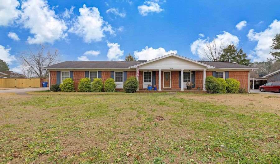 413 Apple Ave, Albertville, AL 35950 - 4 Beds, 3 Bath