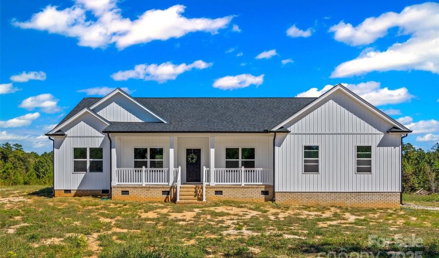 4822 Bull Run Rd, Blackstock, SC 29014 - 3 Beds, 3 Bath