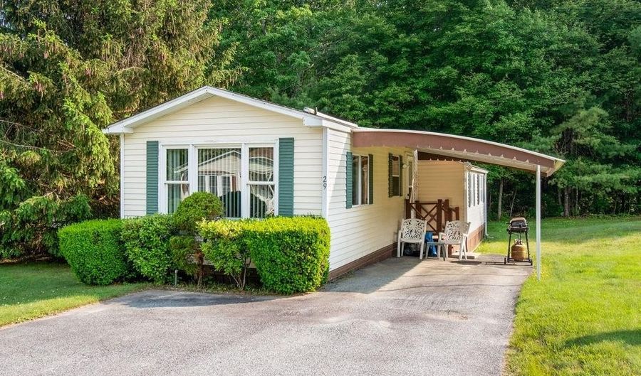 29 Cantaberry Ln, Coventry, RI 02816 - 2 Beds, 2 Bath