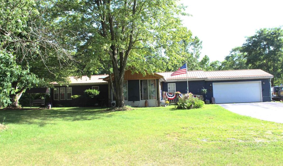 3335 W Loon Lake Rd, Angola, IN 46703 - 3 Beds, 2 Bath