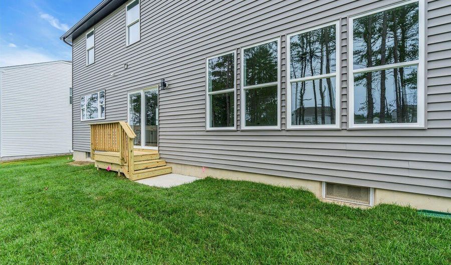 12 Outsail Ave, Barnegat, NJ 08005 - 5 Beds, 3 Bath