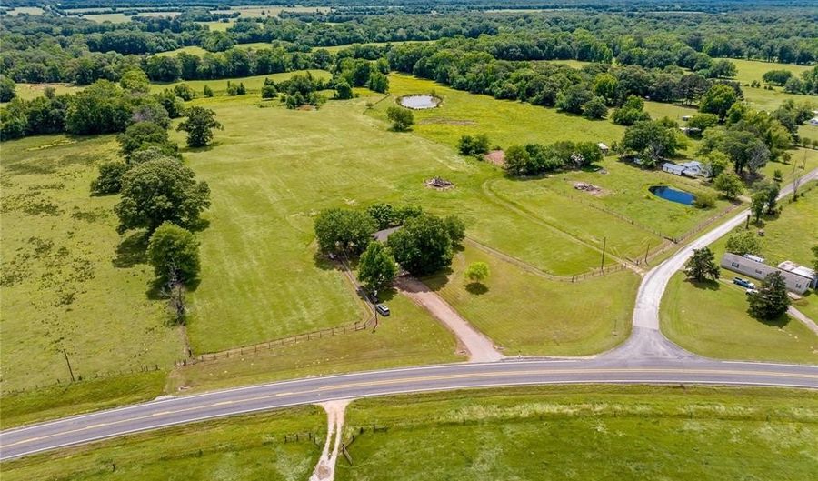 15326 FM 412, Annona, TX 75550 - 3 Beds, 3 Bath