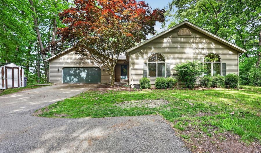 1286 Bridge Rd, Allegan, MI 49010 - 4 Beds, 3 Bath