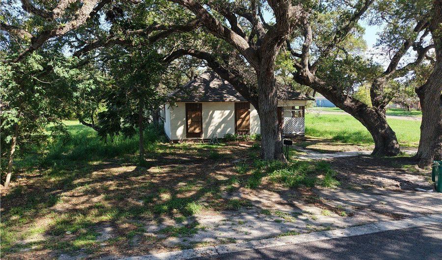 1051 S Whitney St, Aransas Pass, TX 78336 - 3 Beds, 2 Bath