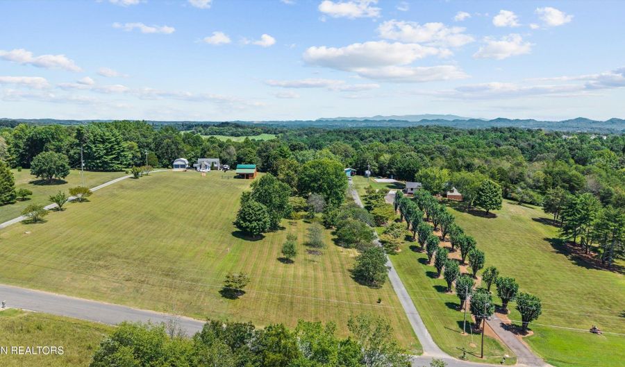 134 County Road 444, Athens, TN 37303 - 4 Beds, 3 Bath