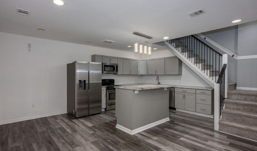 4616 CURTIS Ave B, Baltimore, MD 21226 - 1 Beds, 2 Bath