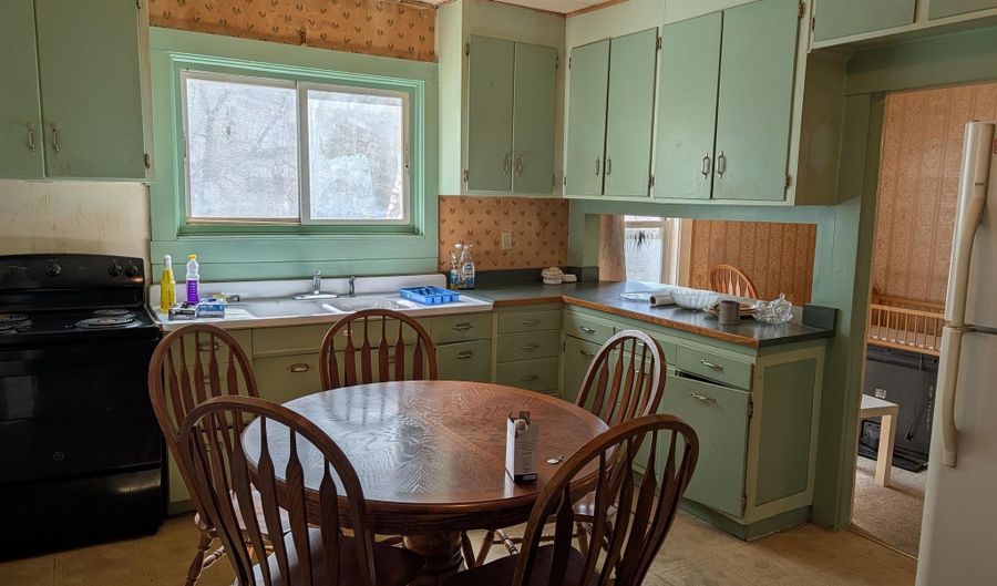 152 Seminary St, Barre, VT 05641 - 2 Beds, 1 Bath