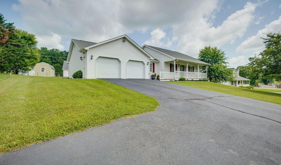 19275 Wyndale Rd, Abingdon, VA 24210 - 3 Beds, 4 Bath