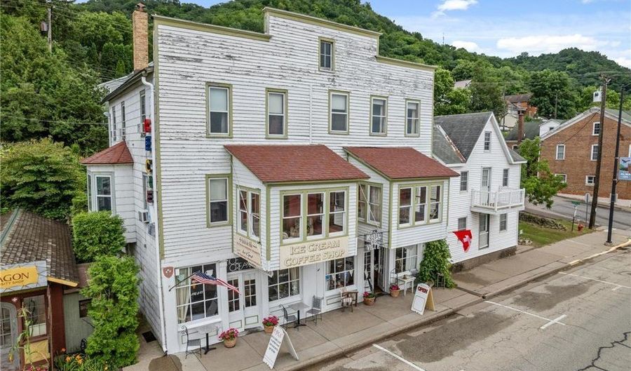 305 N Main St, Alma, WI 54610 - 0 Beds, 0 Bath