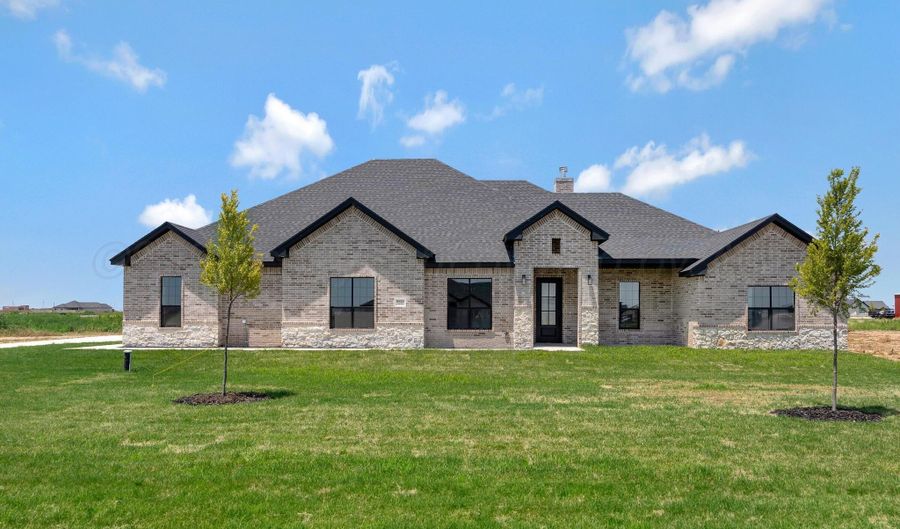 9920 JACOBS WELL Dr, Amarillo, TX 79119 - 4 Beds, 3 Bath