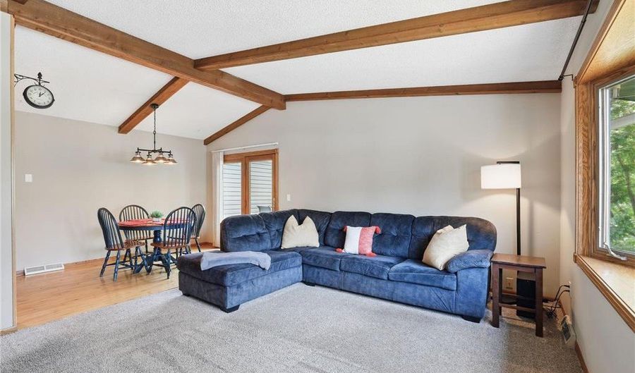 3636 15th Avenue Ct, Anoka, MN 55303 - 2 Beds, 2 Bath