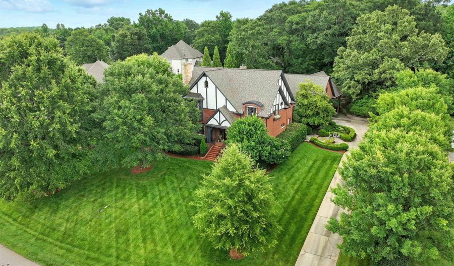147 Reserve Dr, Piedmont, SC 29673 - 5 Beds, 6 Bath