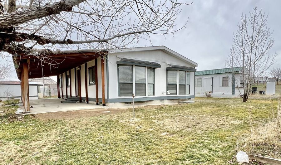 3433 Crow Ave, Elko, NV 89801 - 2 Beds, 2 Bath
