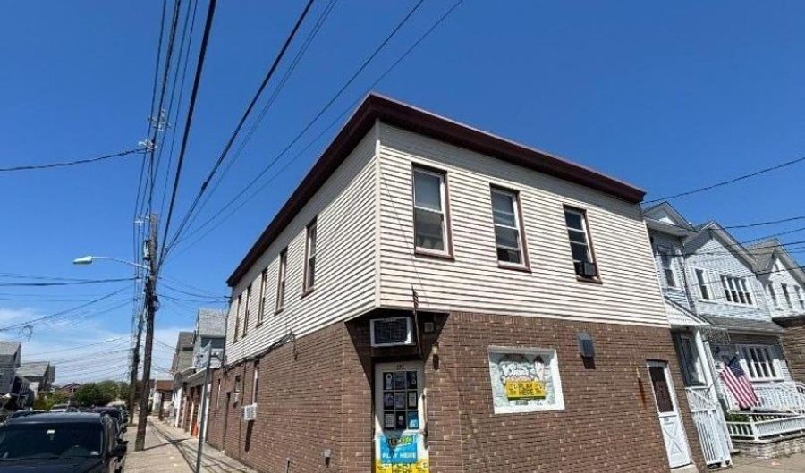 171 Hobart Ave, Bayonne, NJ 07002 - 6 Beds, 3 Bath