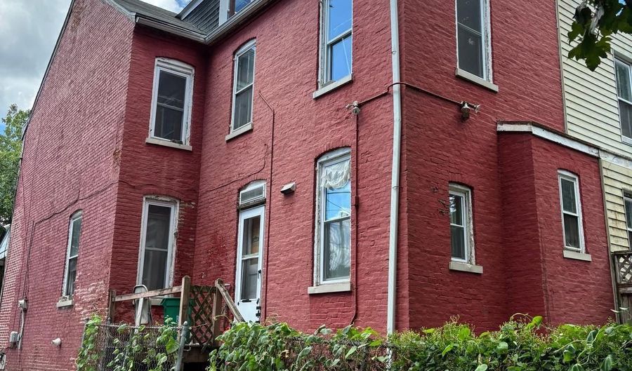 217 NEVIN St, Lancaster, PA 17603 - 4 Beds, 2 Bath