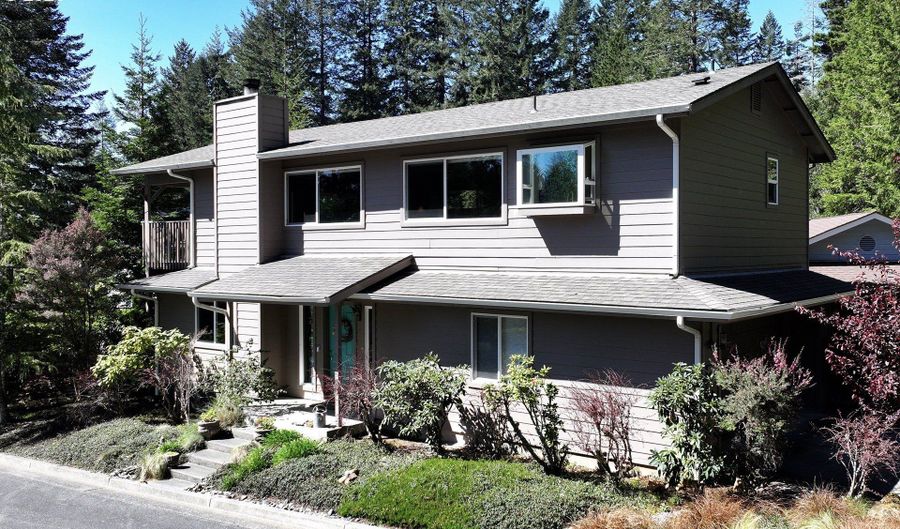 1410 GLENWOOD Dr, Brookings, OR 97415 - 3 Beds, 2 Bath