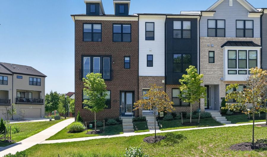 17139 HARDISTY Way, Bowie, MD 20715 - 4 Beds, 4 Bath