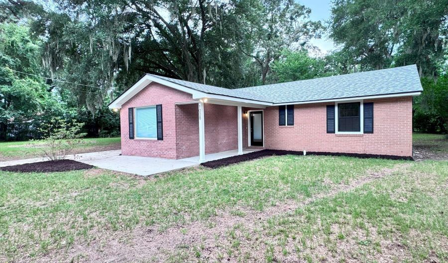 1008 Goodwin St, Beaufort, SC 29906 - 3 Beds, 2 Bath