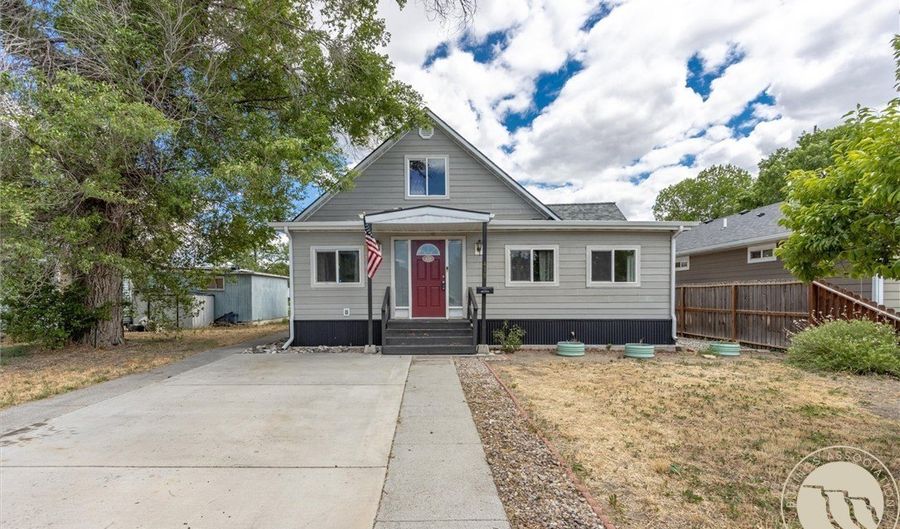 419 S 29th St, Billings, MT 59101 - 4 Beds, 2 Bath