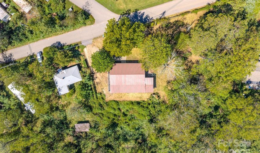 22 Mulberry St, Asheville, NC 28804 - 3 Beds, 2 Bath