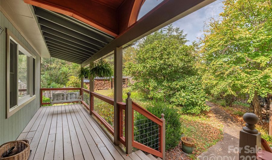 17 Red Oak Ln, Alexander, NC 28701 - 4 Beds, 3 Bath