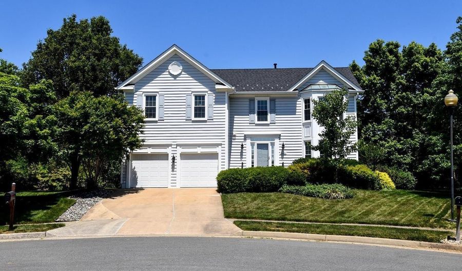 20650 RYDER MILLS Ct, Ashburn, VA 20147 - 4 Beds, 4 Bath