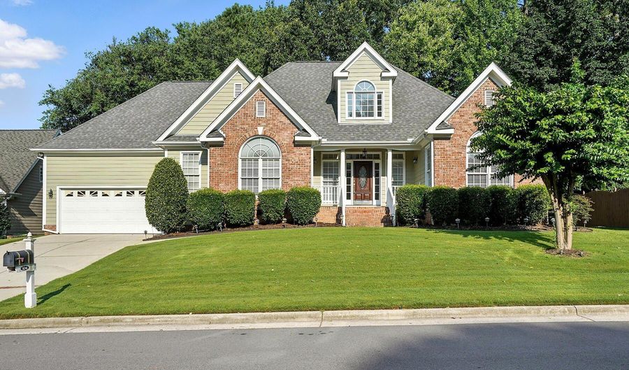 104 Vatersay Dr, Apex, NC 27502 - 3 Beds, 2 Bath