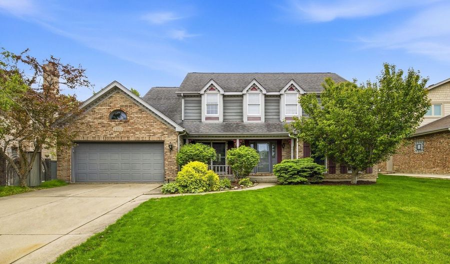 1333 W Sable Dr, Addison, IL 60101 - 4 Beds, 4 Bath
