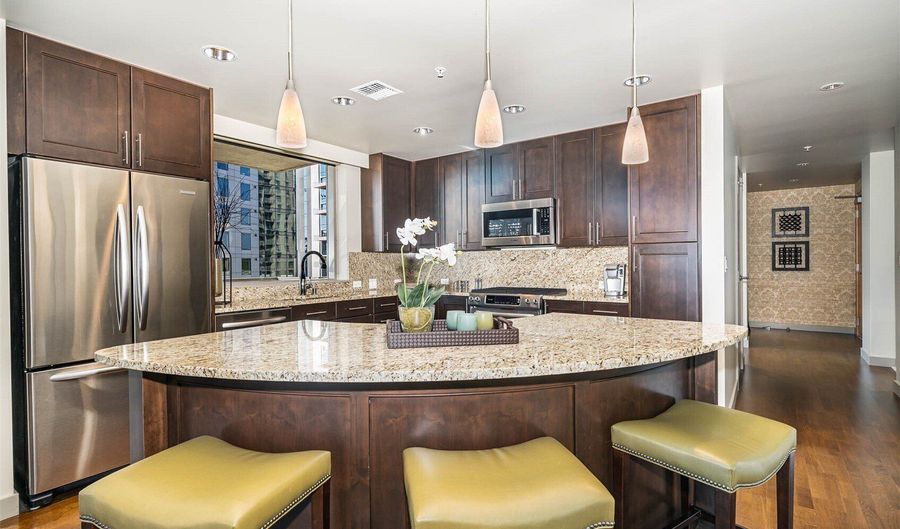 10650 NE 9th Place 1122, Bellevue, WA 98004 - 2 Beds, 2 Bath