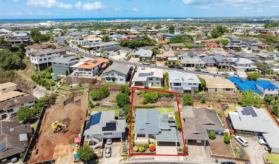 3483 Ala Hinalo St, Honolulu, HI 96818 - 3 Beds, 2 Bath