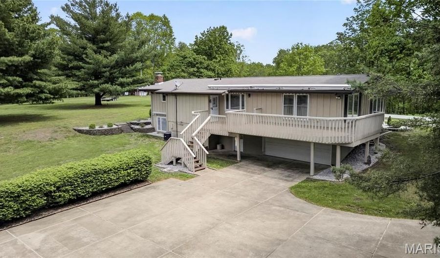 1001 Terry Rd, Augusta, MO 63332 - 3 Beds, 3 Bath