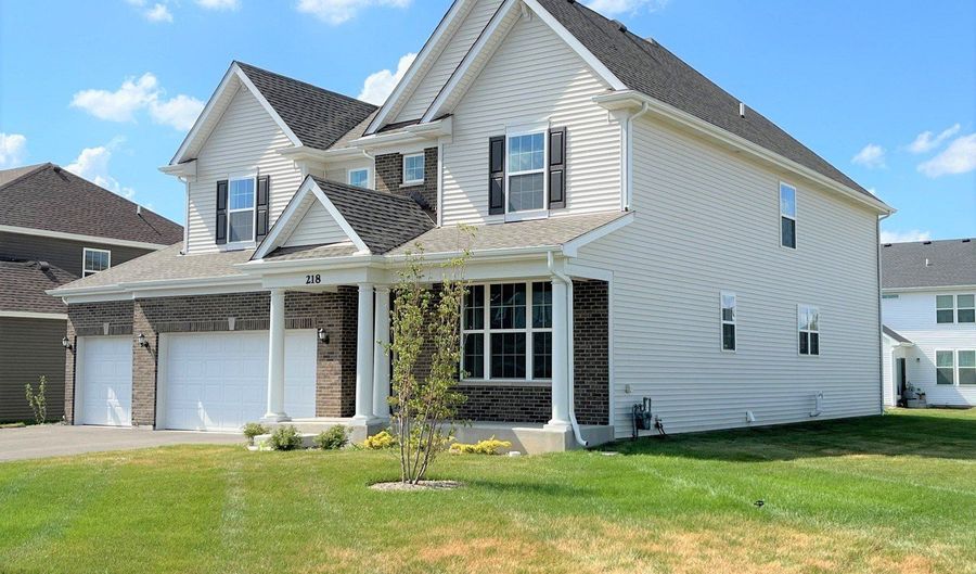 218 Rhinebeck Way, Algonquin, IL 60102 - 5 Beds, 4 Bath