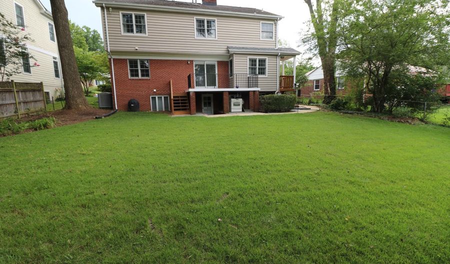 6113 DUNLEER Ct, Bethesda, MD 20817 - 4 Beds, 4 Bath