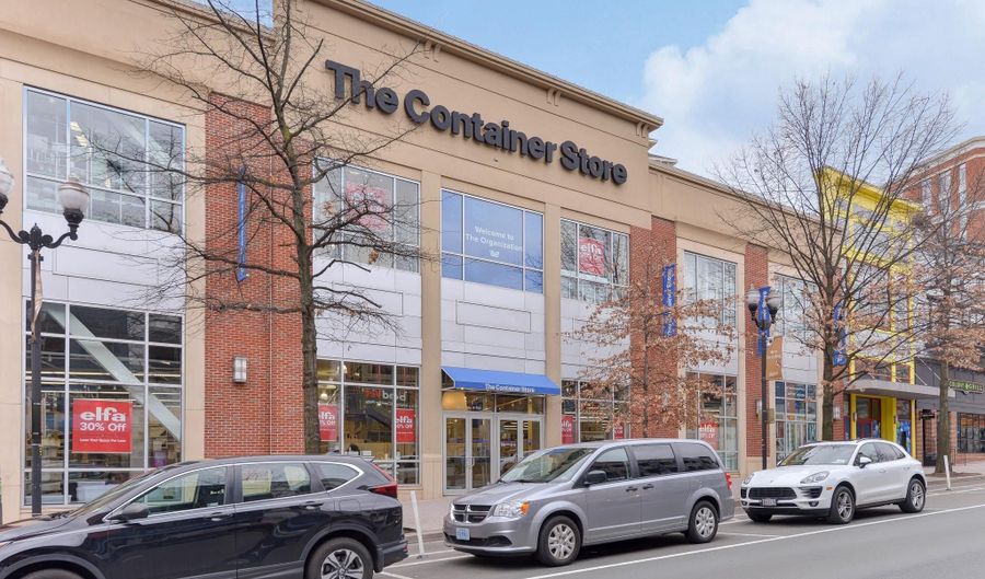 1200 N HARTFORD St 601, Arlington, VA 22201 - 3 Beds, 2 Bath