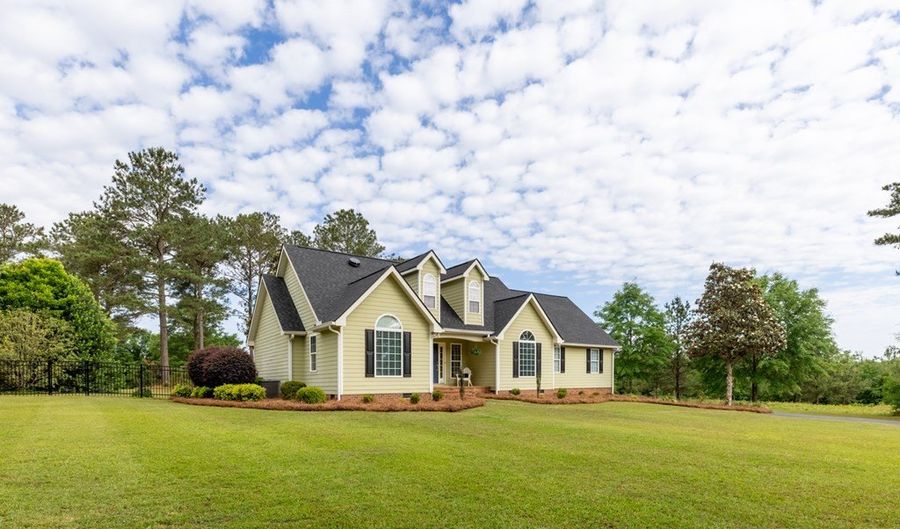 110 Labrador Trl, Americus, GA 31719 - 5 Beds, 3 Bath