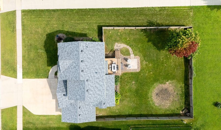 2723 4th Ave SE, Altoona, IA 50009 - 4 Beds, 3 Bath