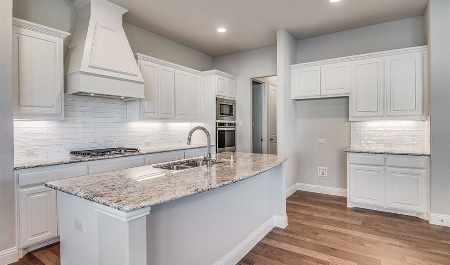 613 Cowboy Way, Anna, TX 75409 - 3 Beds, 3 Bath