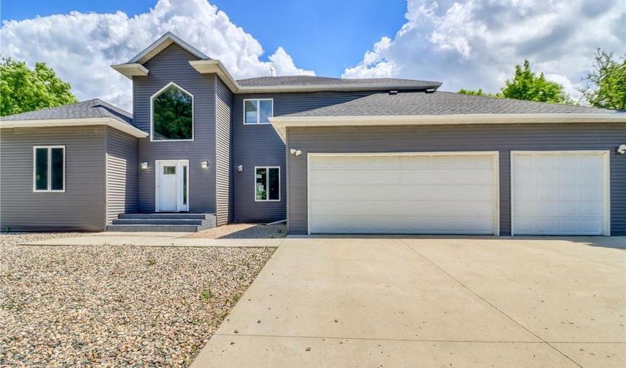 11999 Lake Maud Trl, Audubon, MN 56511 - 5 Beds, 5 Bath