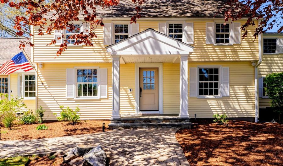 36 Whiting Farm Rd, Branford, CT 06405 - 4 Beds, 4 Bath